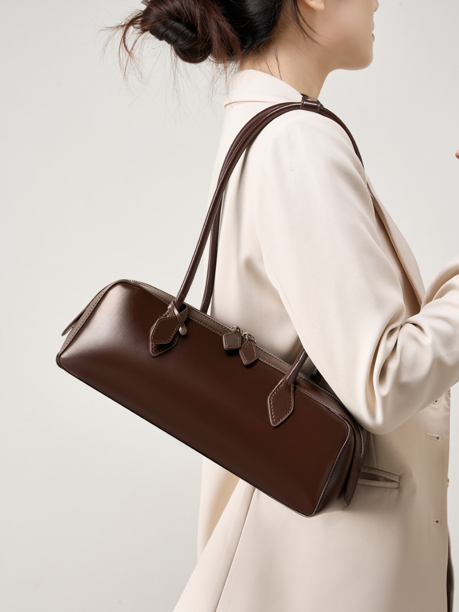 Vintage Saddle Bag — Camel view 3