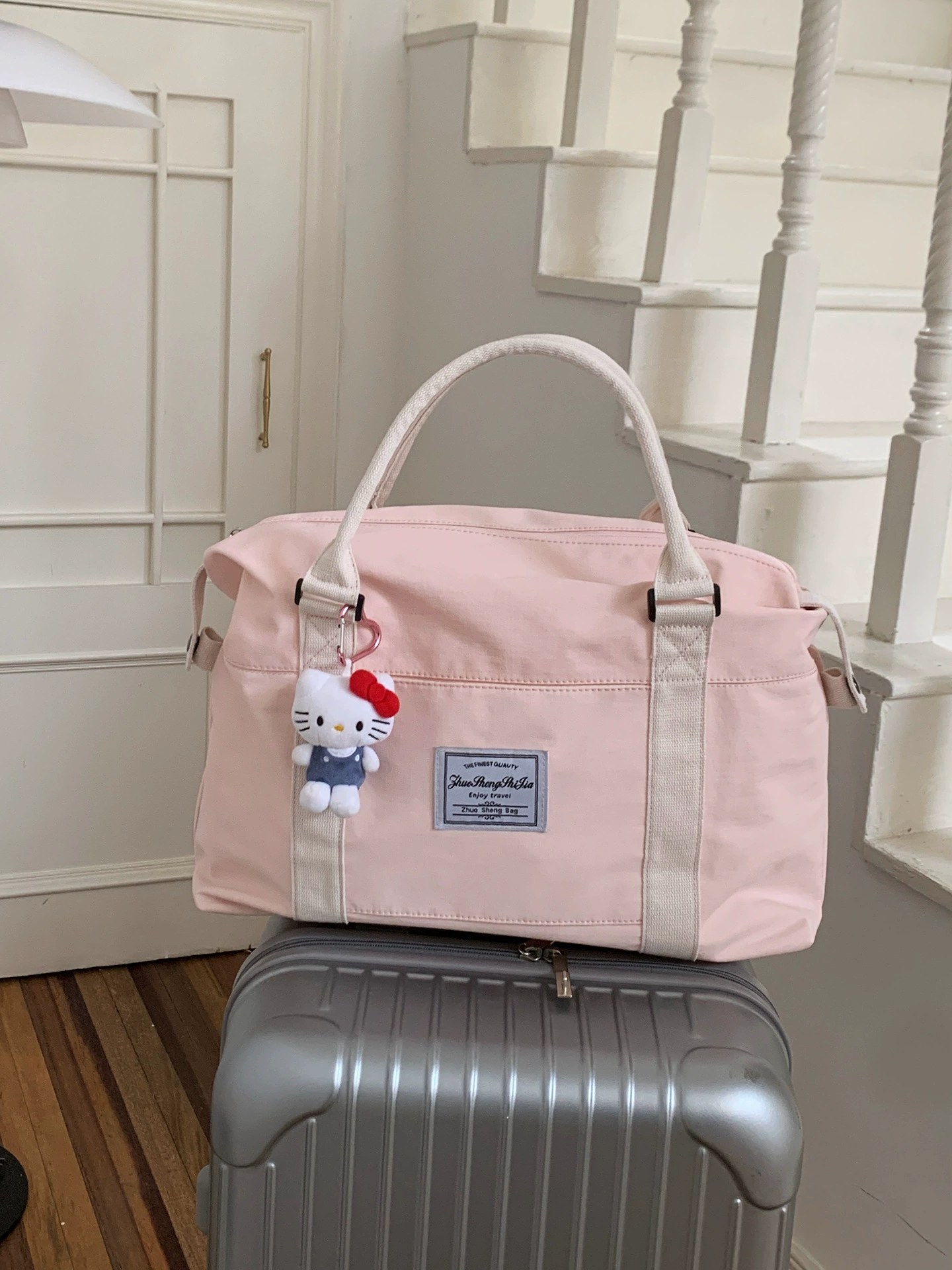 حقيبة يد من جلد PU للبيع بالجملة OEM — مصنع حقائب YANYAN Bags في قوانغتشو