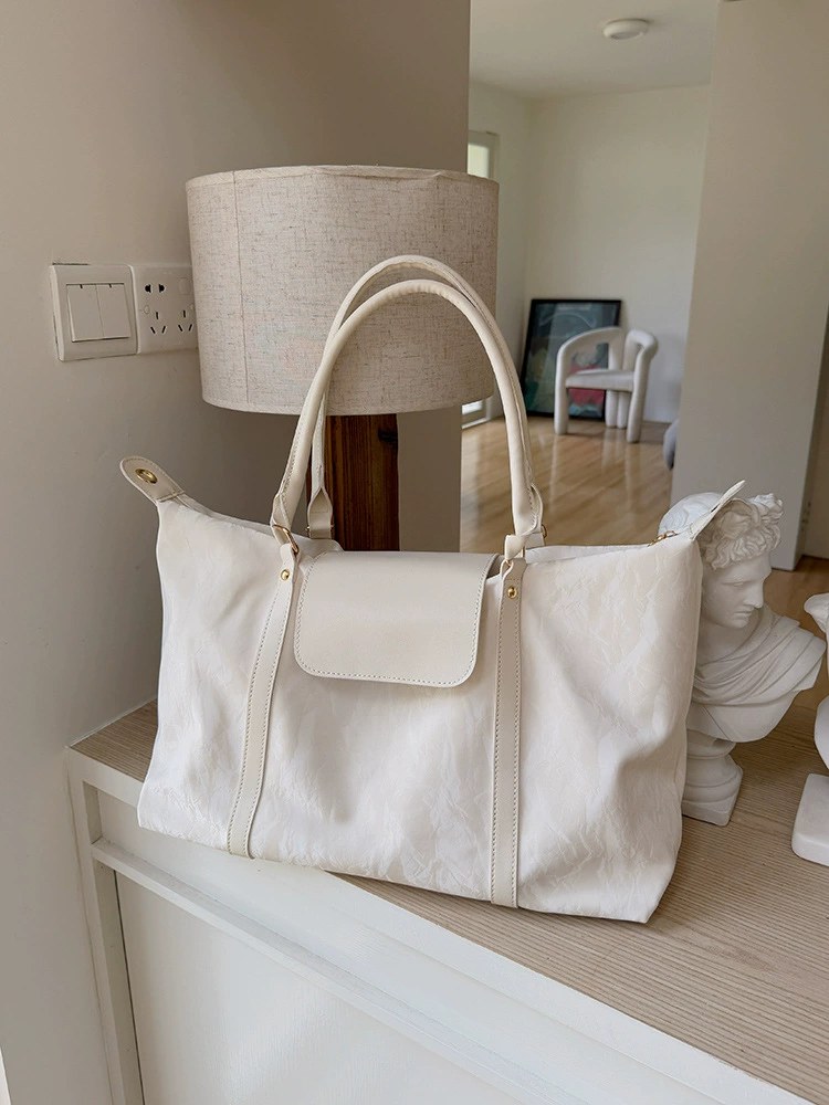 حقيبة يد من جلد PU للبيع بالجملة OEM — مصنع حقائب YANYAN Bags في قوانغتشو