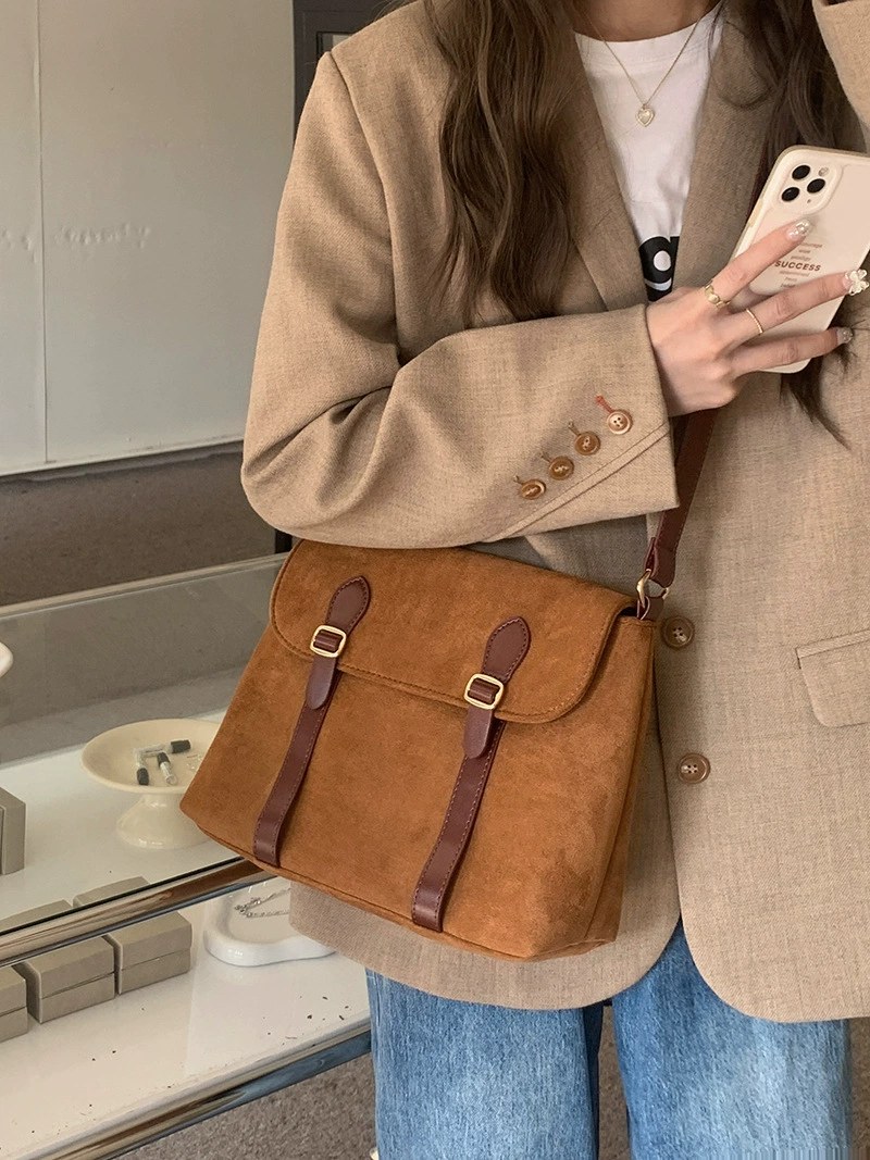 حقيبة ظهر من جلد PU غير لامع للبيع بالجملة OEM — مصنع حقائب YANYAN Bags في قوانغتشو
