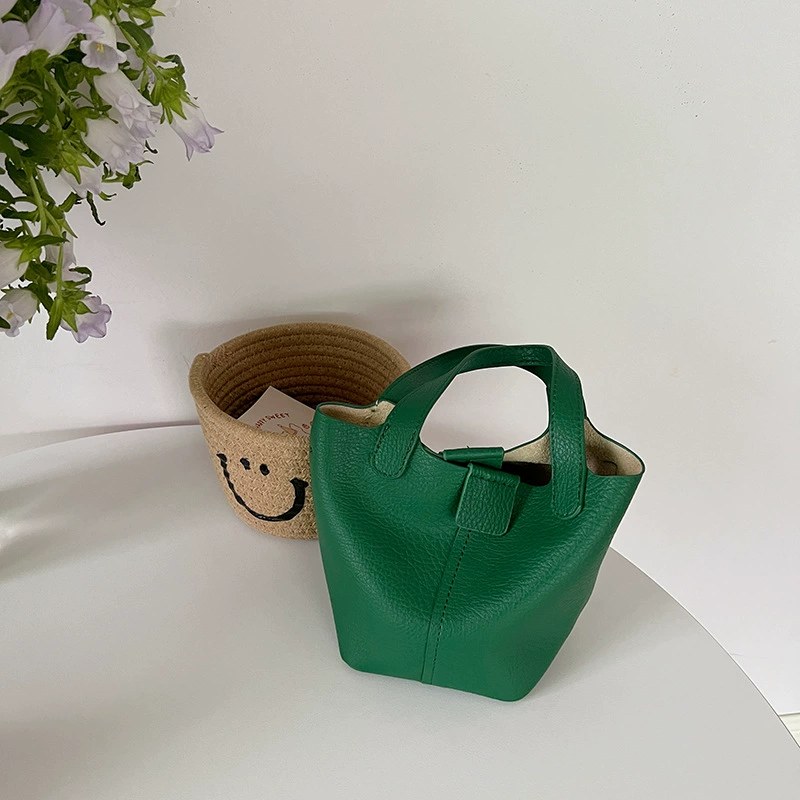 PU Leather Bucket Bag view 3