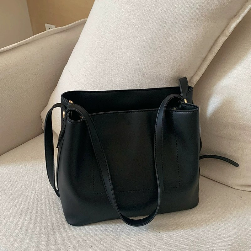 حقيبة دلو من جلد PU للبيع بالجملة OEM — مصنع حقائب YANYAN Bags في قوانغتشو