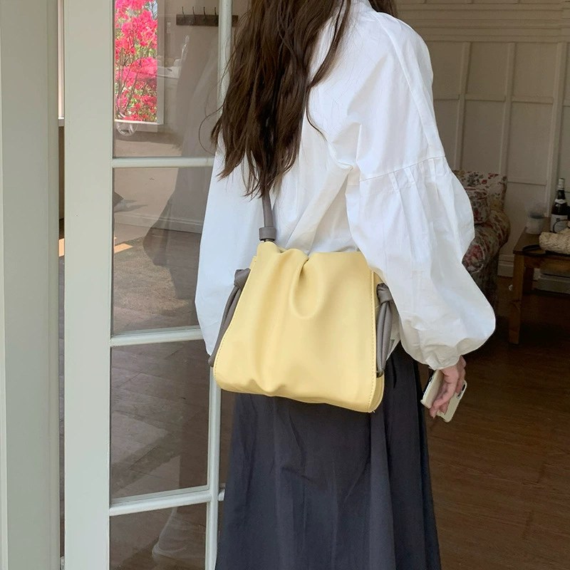 White PU Leather Bucket Bag view 2