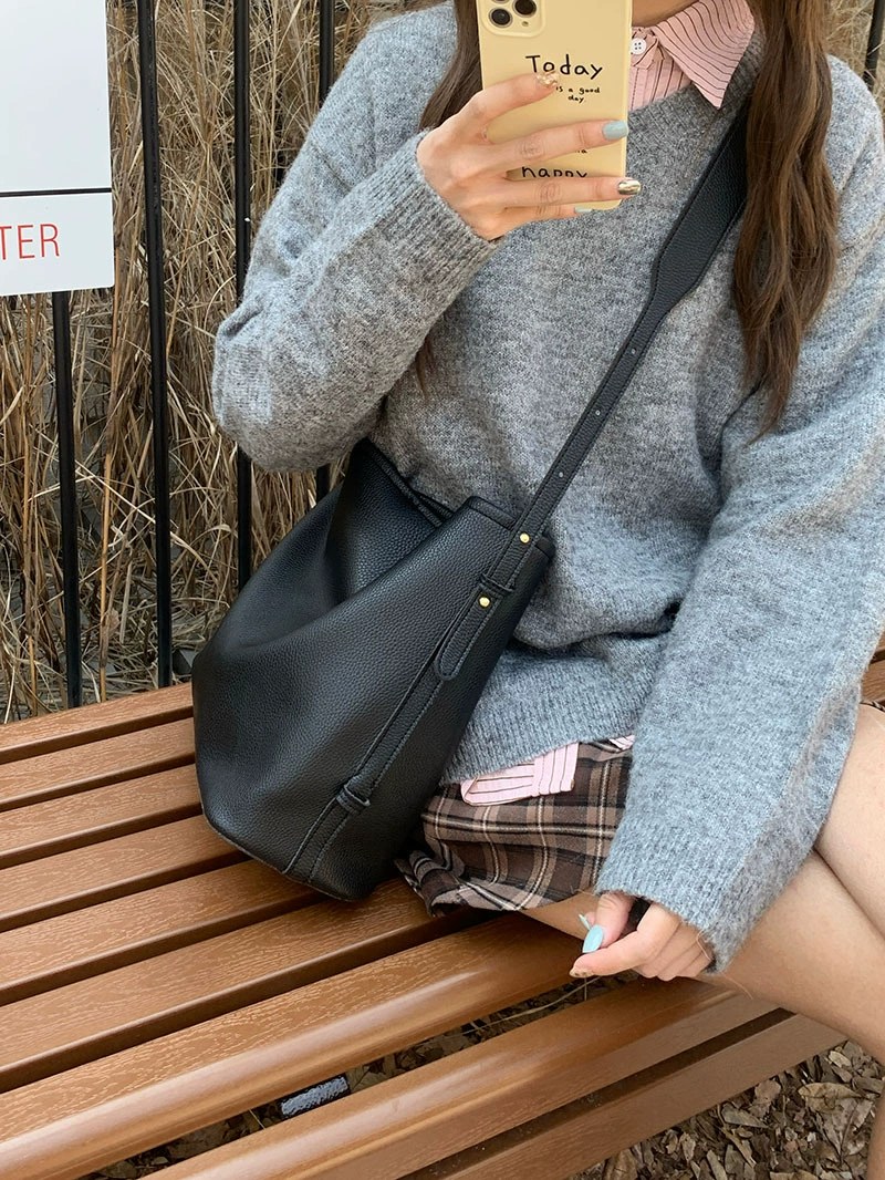 PU Leather Bucket Bag view 5
