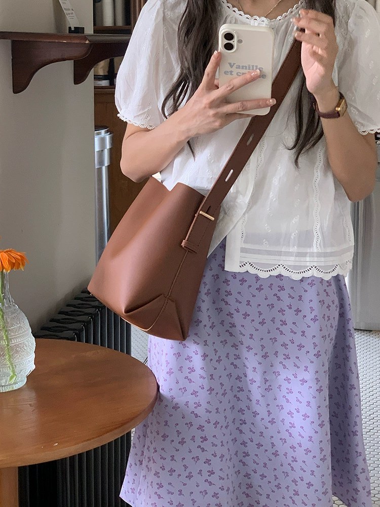 PU Leather Bucket Bag view 2