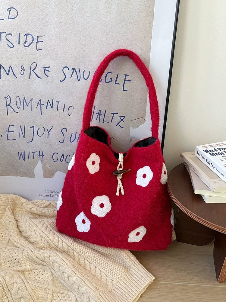 Bolso Cubo de Pelo Sintético Afelpado view 5
