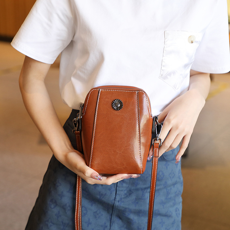YY-CRO-013 mini phone crossbody bag in off-white — wholesale lightweight phone bag manufacturer YANYAN
