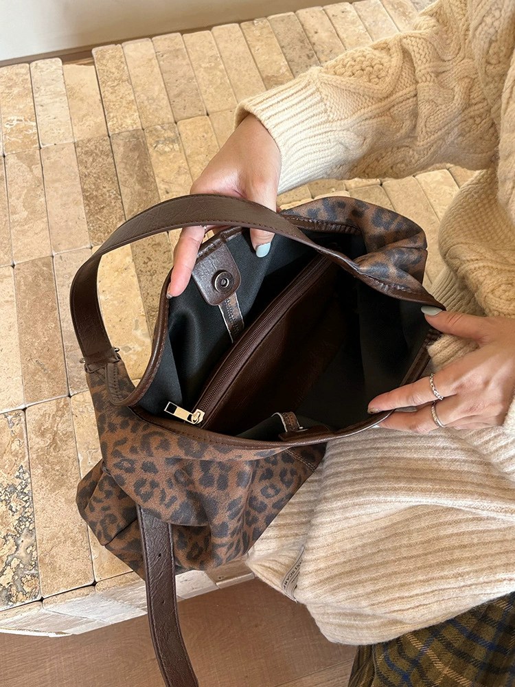 PU Leather Crossbody Bag view 4