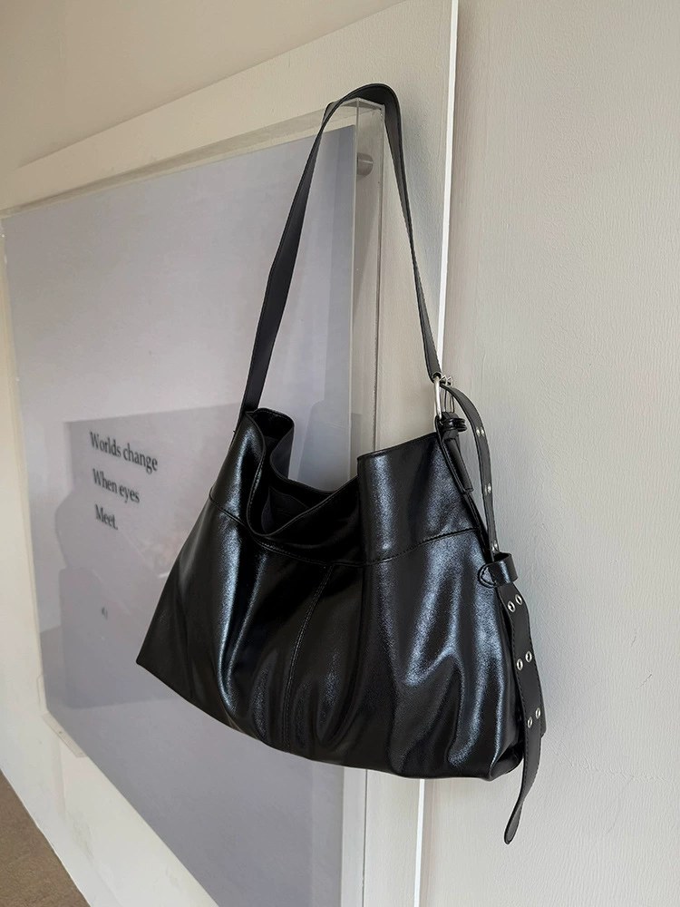 Black PU Leather Crossbody Bag view 4