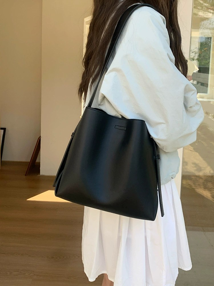 Bolso Cruzado de Cuero PU view 2