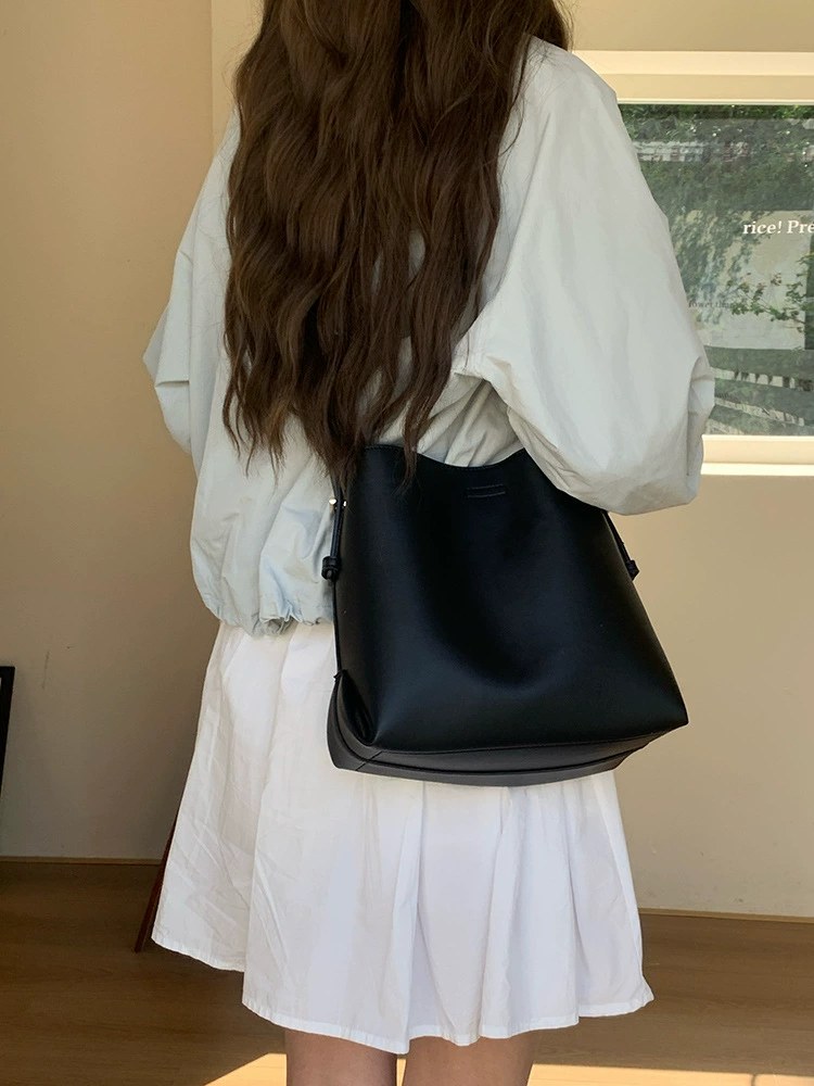 Bolso Cruzado de Cuero PU view 3