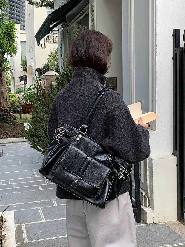 Bolso Cruzado de Cuero PU Marrón view 3