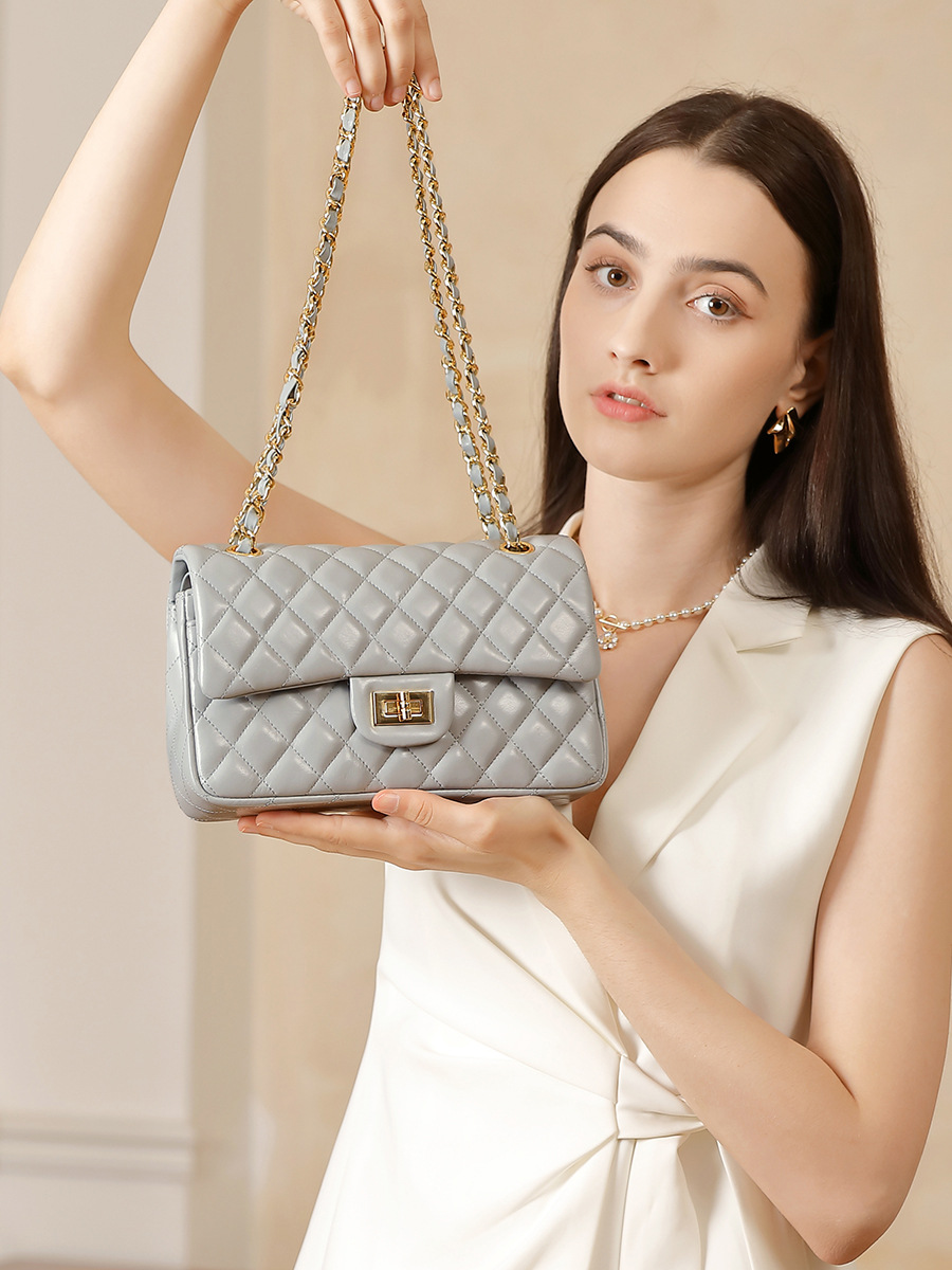 Diamond Quilted Chain Mini Bag — Chanel-Style Cross-Border Bestseller view 5