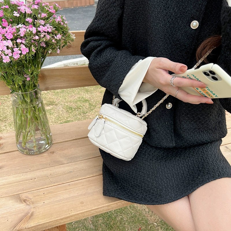 Red PU Leather Quilted Chain Bag view 4