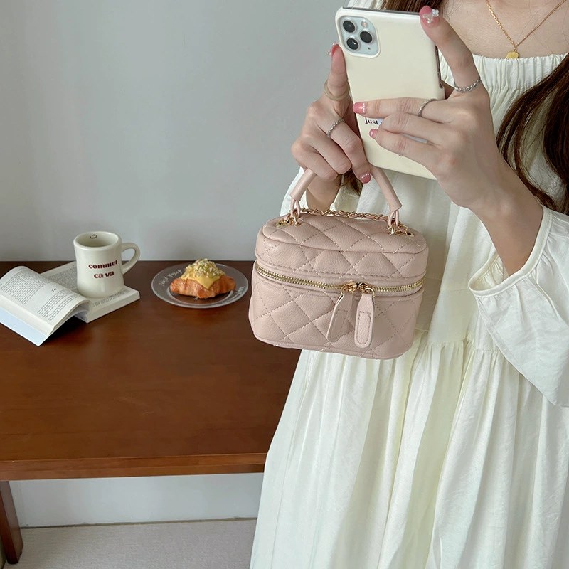 PU Leather Quilted Chain Bag view 2