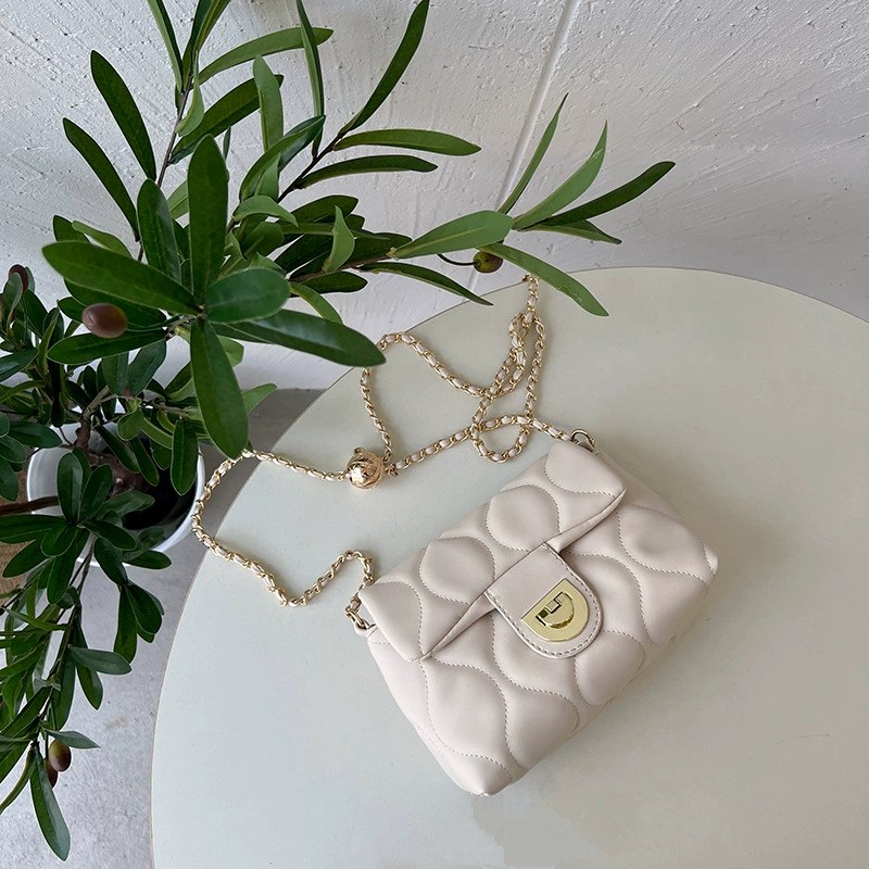 PU Leather Quilted Chain Bag view 3