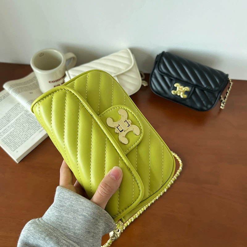 PU Leather Quilted Chain Bag view 3