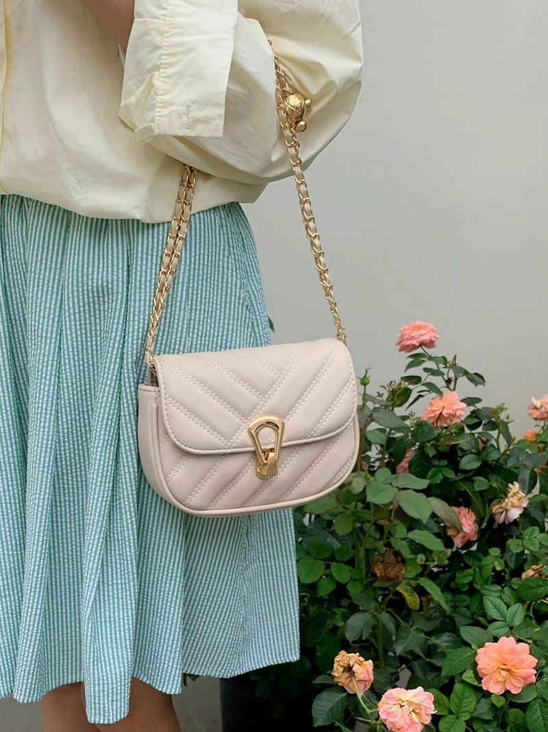 PU Leather Quilted Chain Bag view 3