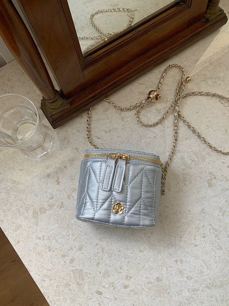 PU Leather Quilted Chain Bag view 3
