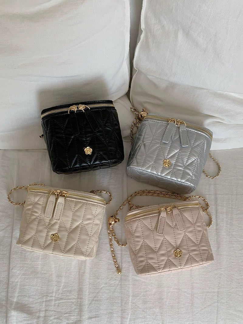 PU Leather Quilted Chain Bag view 3