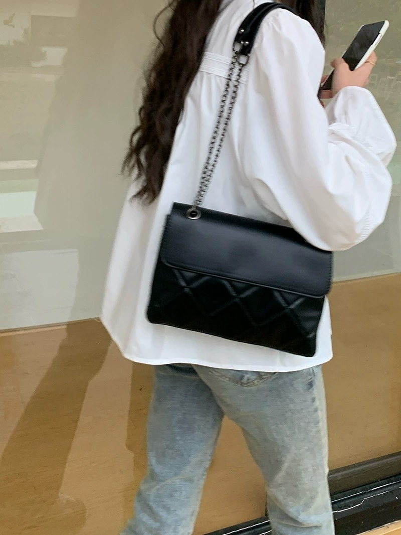 Red PU Leather Quilted Chain Bag view 5