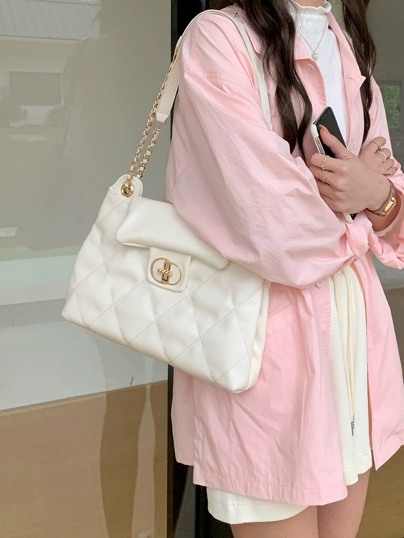 PU Leather Quilted Chain Bag view 2