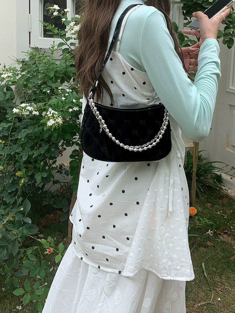 Pearl-Embellished PU Quilted Chain Bag view 4
