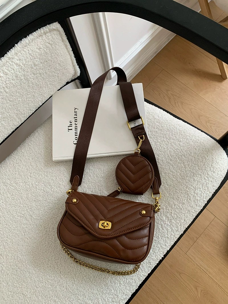 Red PU Leather Quilted Chain Bag view 4