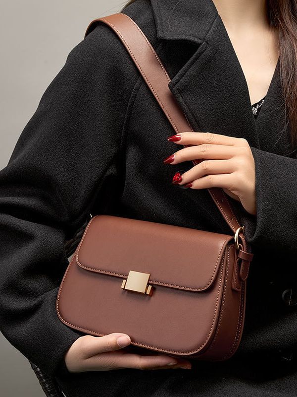 YANYAN factory direct contact — wholesale handbag manufacturer Guangzhou