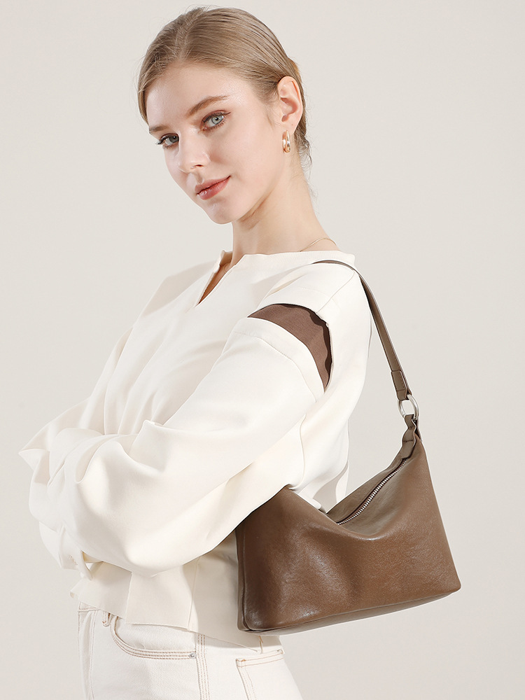 YY-SHO-016 veg-tan cowhide hobo underarm shoulder bag in chocolate — wholesale leather hobo bag YANYAN