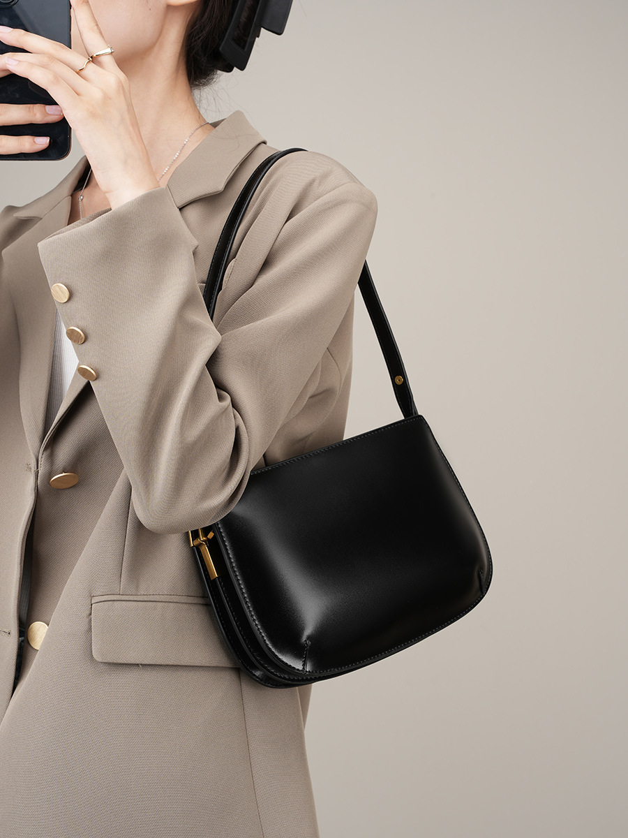 YY-SHO-017 premium cowhide underarm shoulder bag in wine red — wholesale premium shoulder bag YANYAN