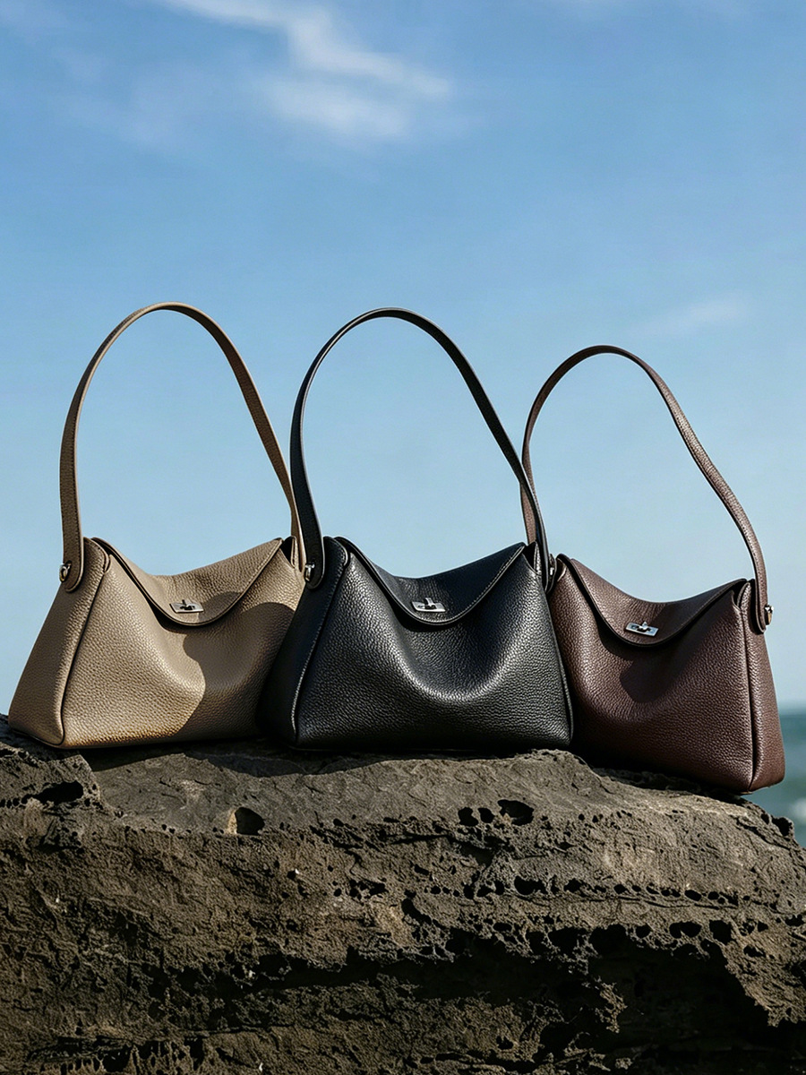 Korean Ins Vertical Underarm Shoulder Bag — Elegant Commute view 5
