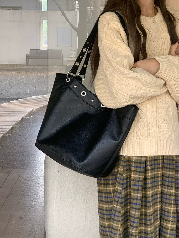 PU Leather Shoulder Bag view 4