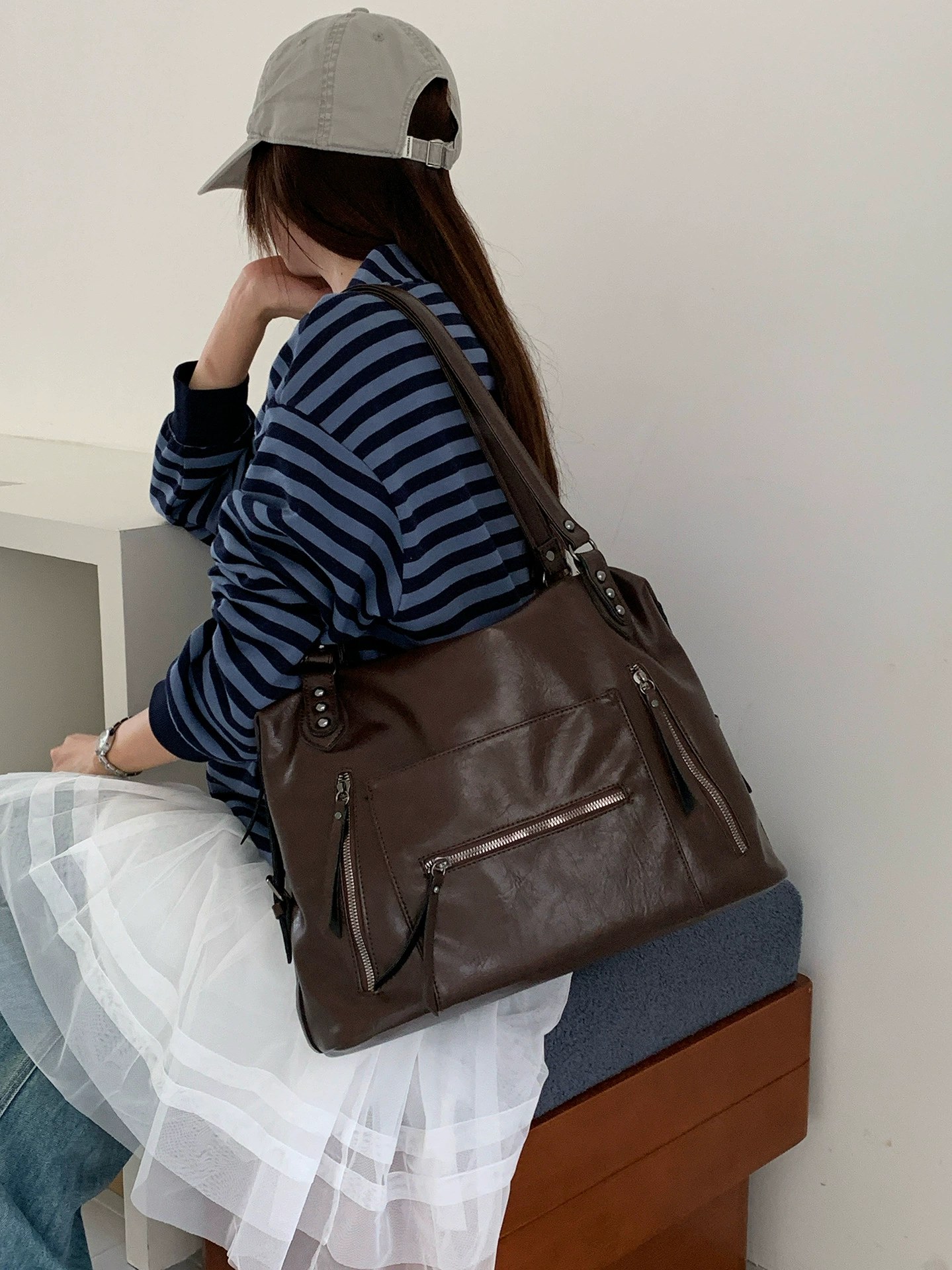 PU Leather Shoulder Bag view 4