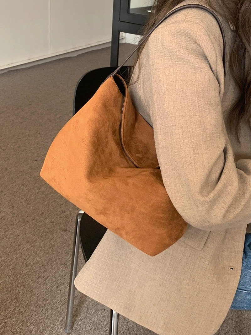 Matte PU Leather Shoulder Bag view 3