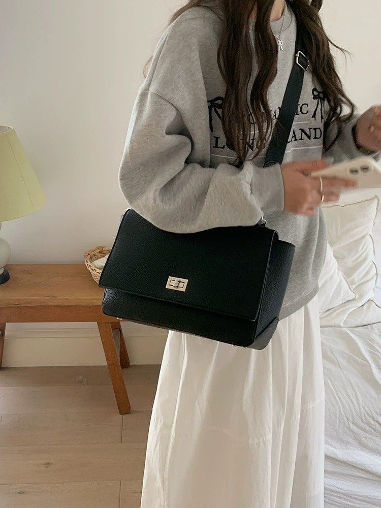 PU Leather Shoulder Bag view 3
