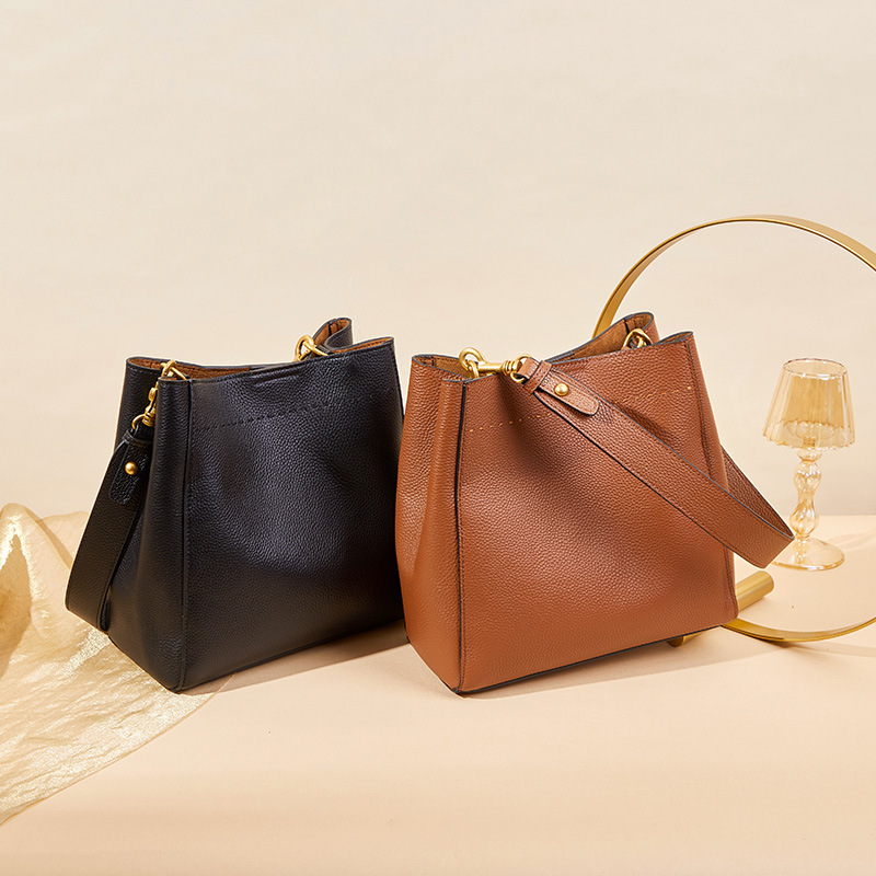 Cowhide Tote-Bucket Hybrid — Large-Capacity Daily Carry view 3
