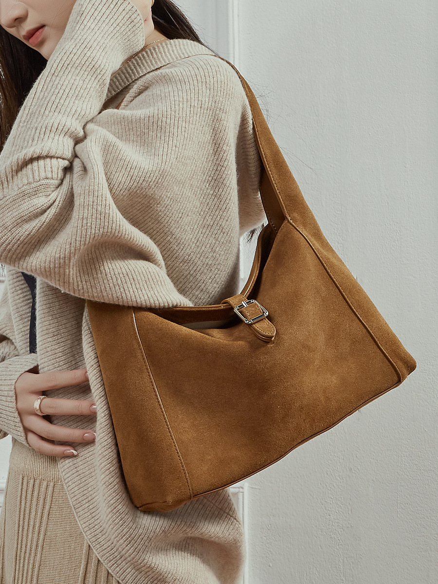 YY-TOT-017 brushed cowhide vintage underarm tote in chestnut — wholesale vintage tote manufacturer YANYAN