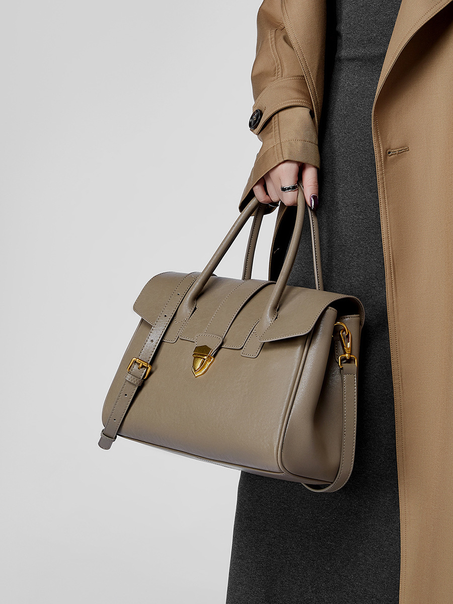 YY-TOT-018 vintage veg-tan briefcase tote in high grey — wholesale leather briefcase tote manufacturer YANYAN