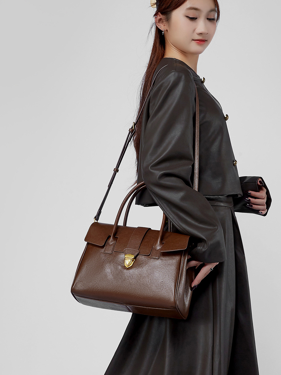 Vintage Veg-Tan Briefcase Tote — Business Travel Workhorse view 3