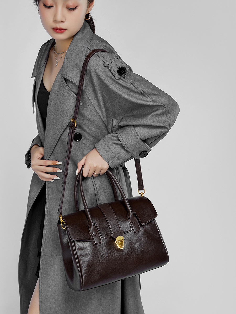 Vintage Veg-Tan Briefcase Tote — Business Travel Workhorse view 4