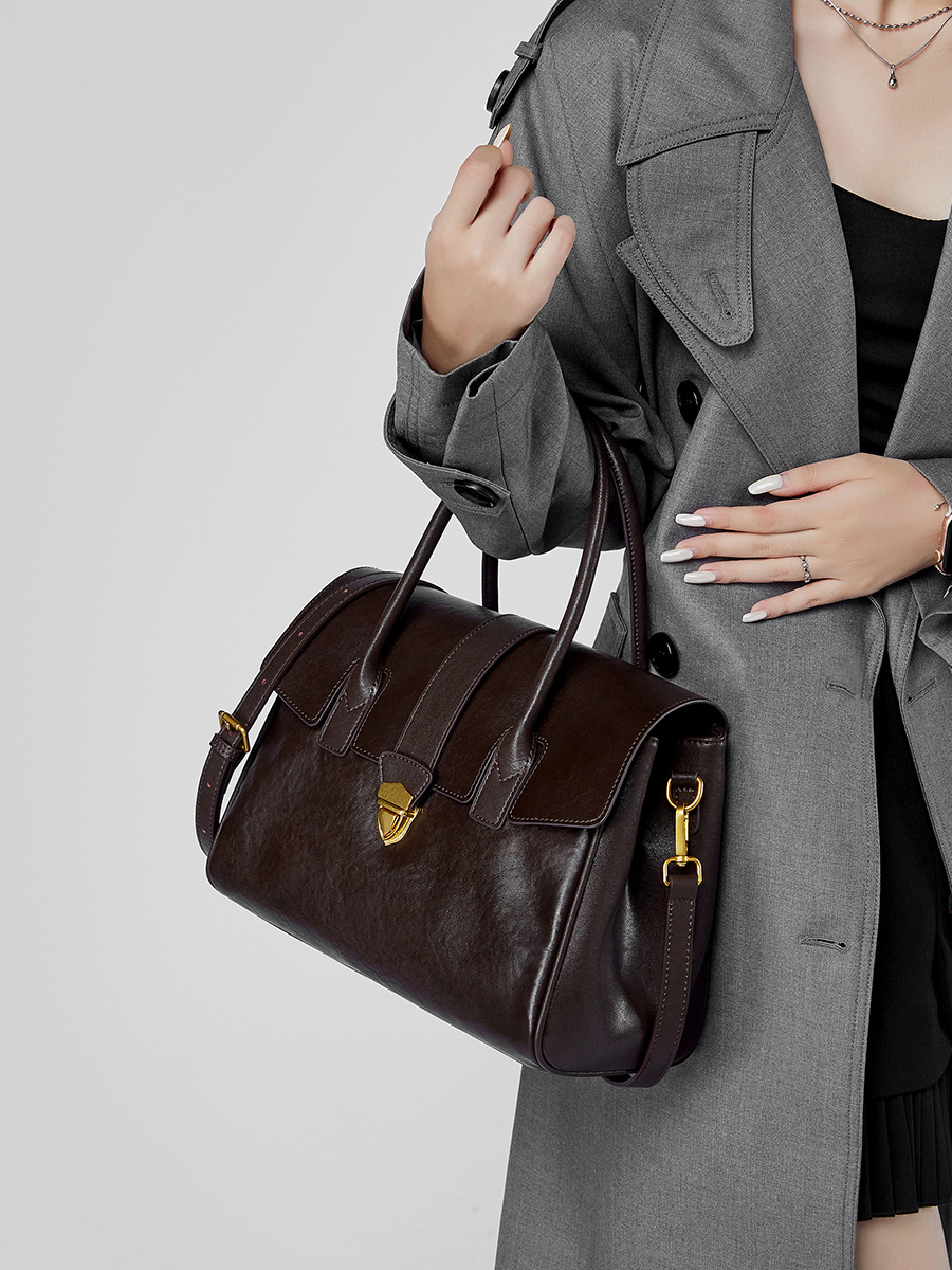 Vintage Veg-Tan Briefcase Tote — Business Travel Workhorse view 5