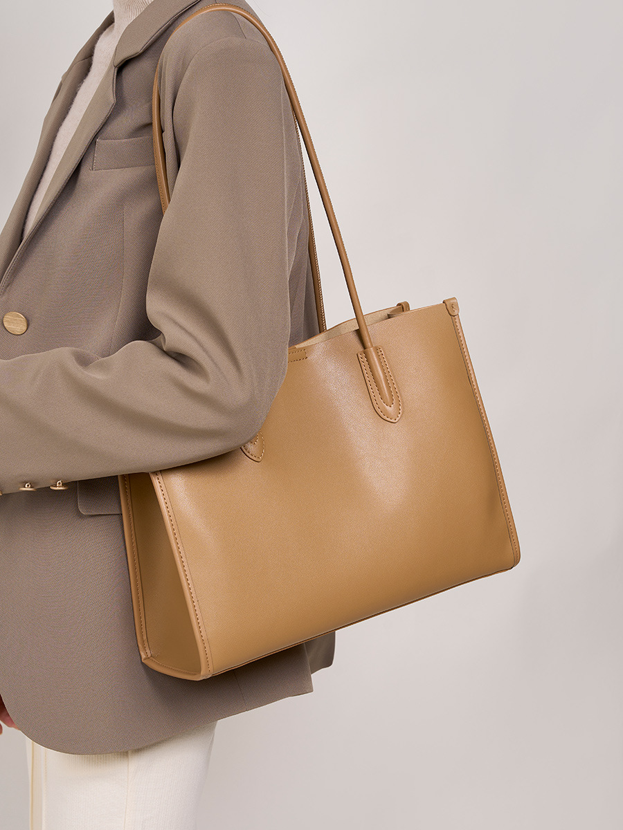 Soft Cowhide Premium Large Tote — Five-Colour Capsule view 3