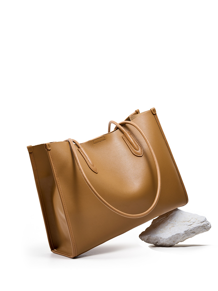 Soft Cowhide Premium Large Tote — Five-Colour Capsule view 5