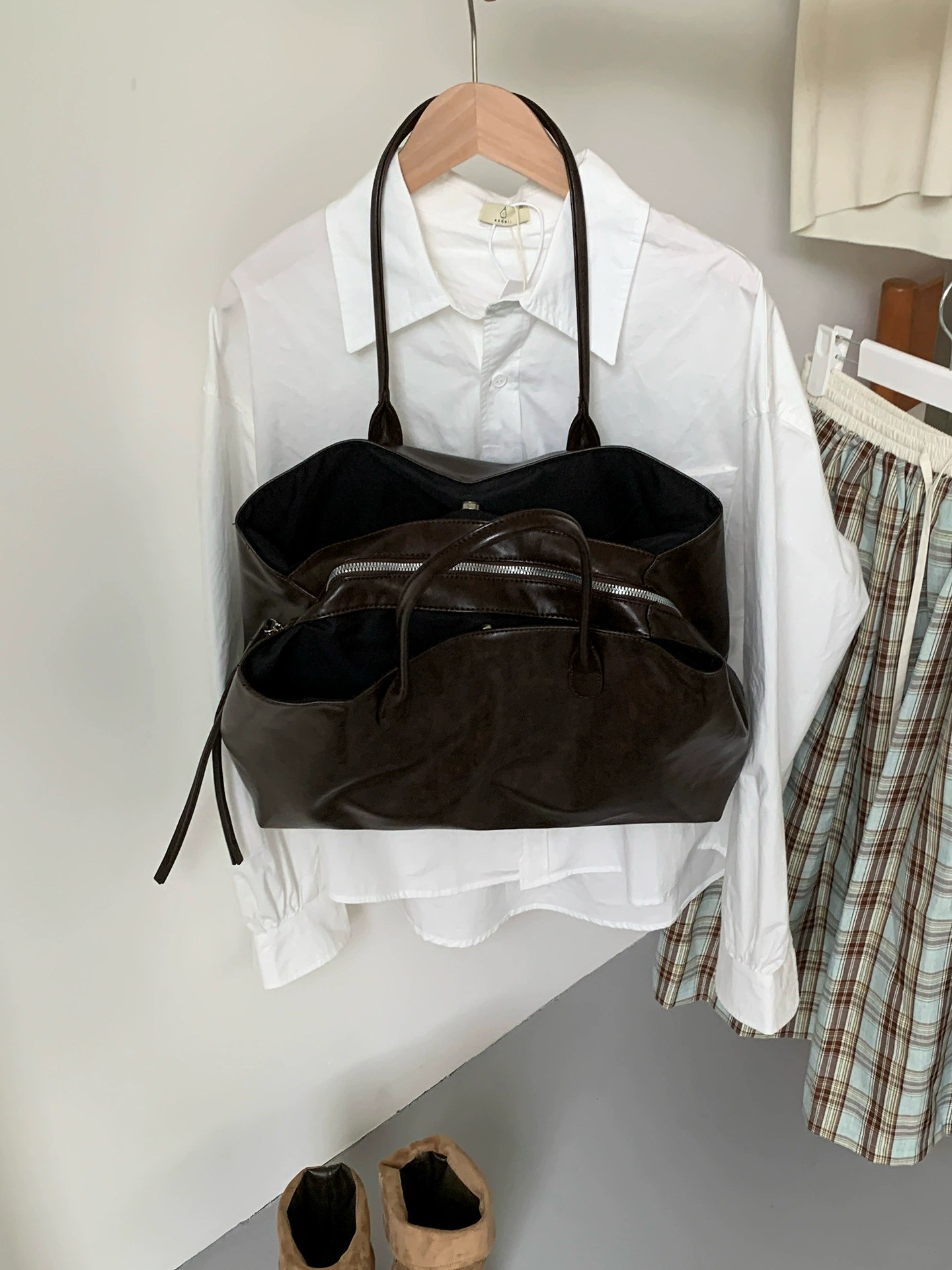 PU Leather Tote Bag view 3