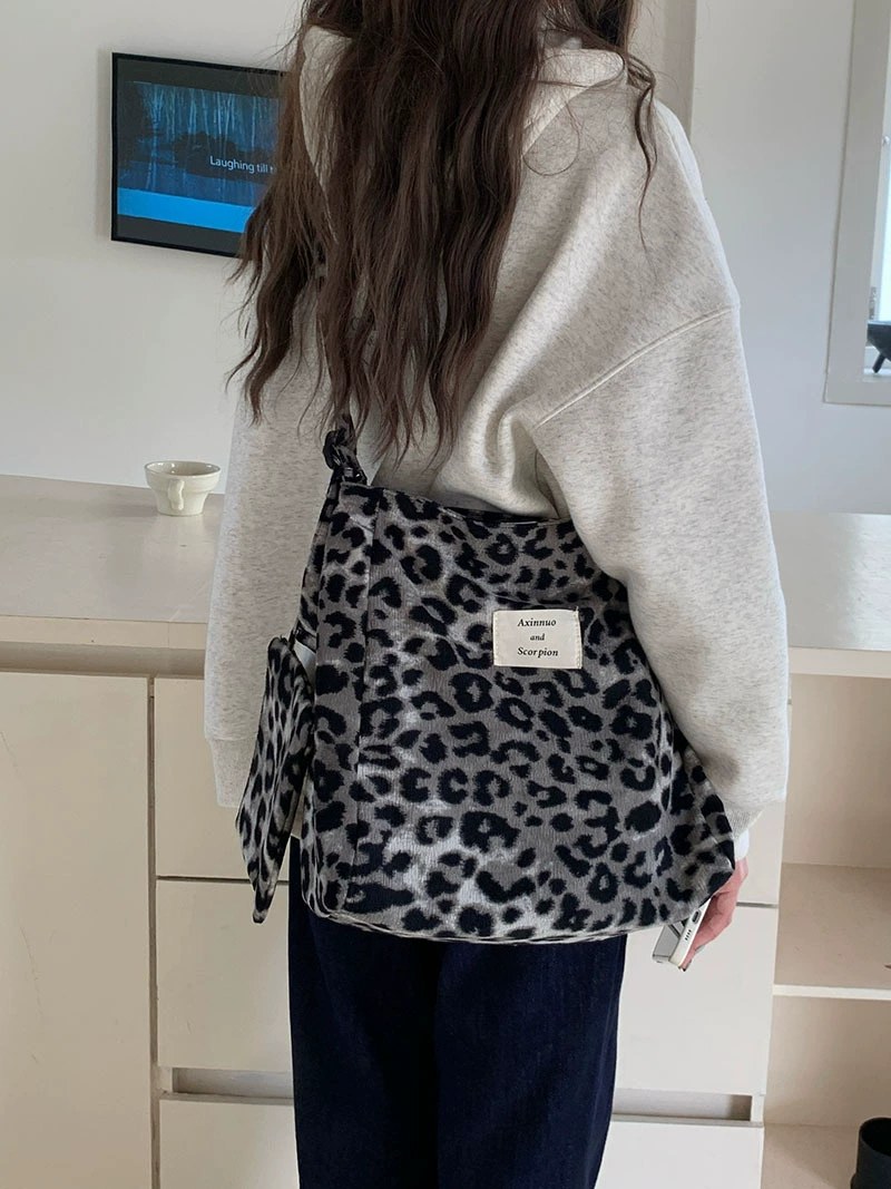 PU Leather Tote Bag view 4